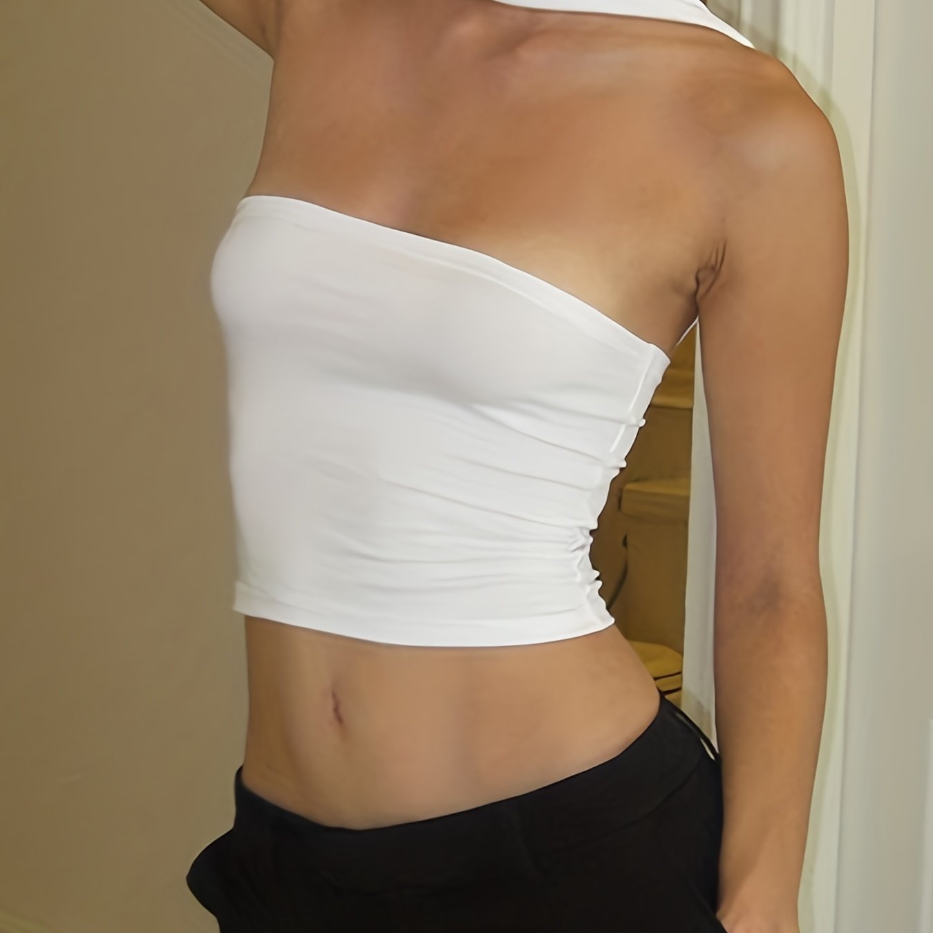 Sexy Ruched Halter Crop Top - Sleek Sleeveless Design, Body-Hugging Fit, Comfortable Wear, Women's Fashion Clothing for Summer and Party Occasions