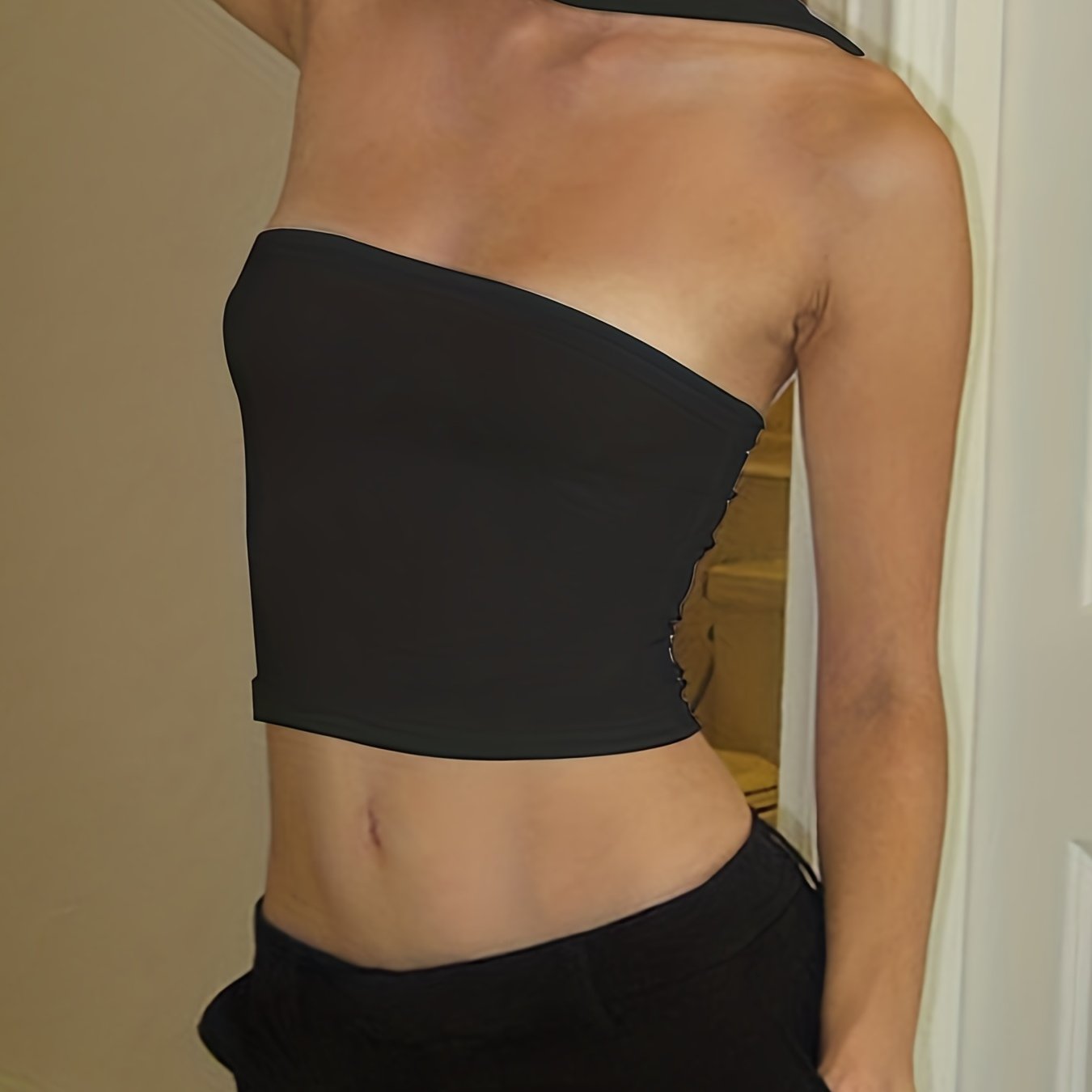 Sexy Ruched Halter Crop Top - Sleek Sleeveless Design, Body-Hugging Fit, Comfortable Wear, Women's Fashion Clothing for Summer and Party Occasions