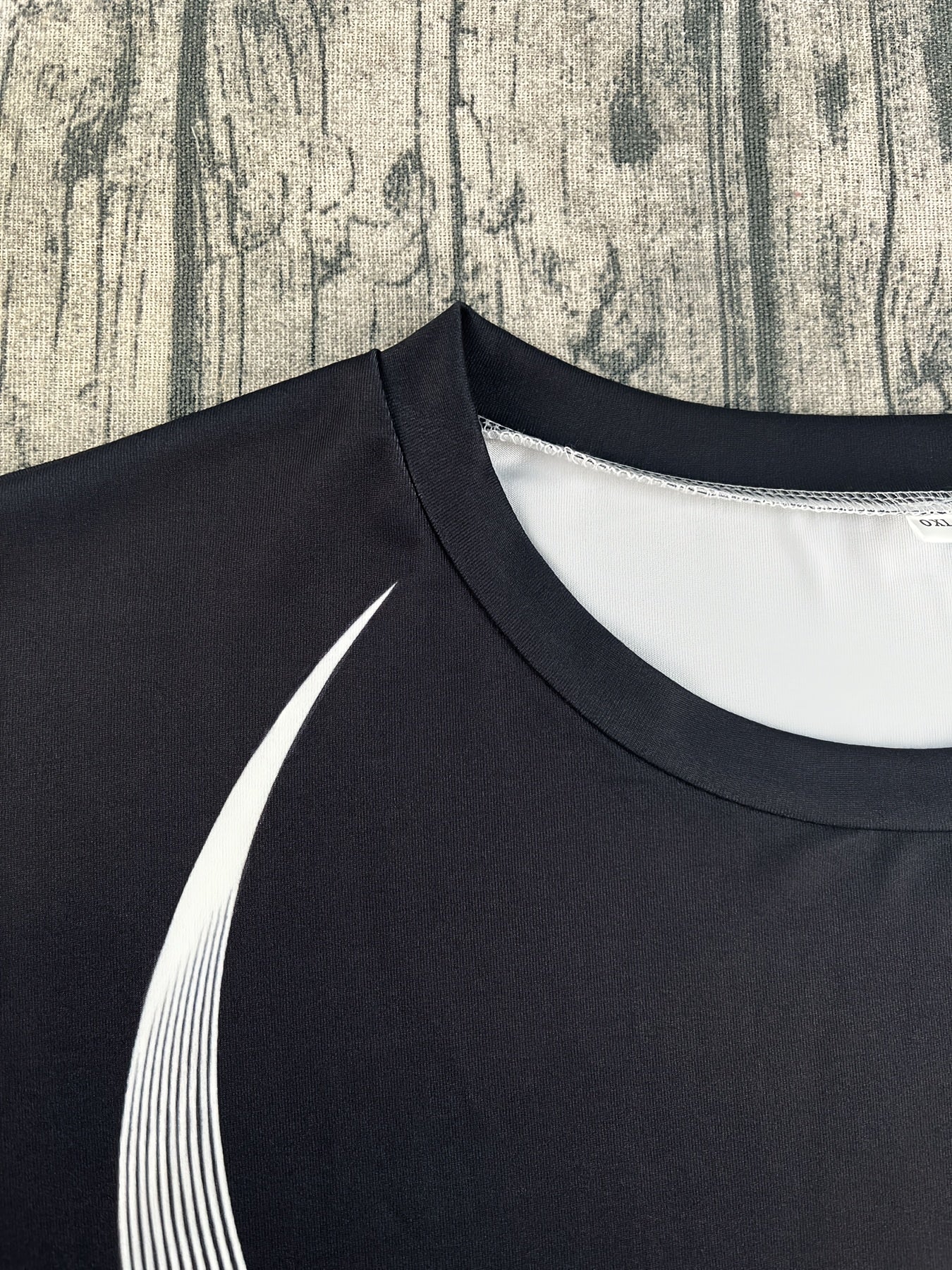 1 Set Women's Black & White Geometric Print Full-Zip Long Sleeve Suit - All-Season Polyester Pants & Top Set with Split Hem/Beige-Like Stripe, Casual to Formal Wear (Office, Wedding Guest) - Wrinkle-Resistant Outfit, Two Piec