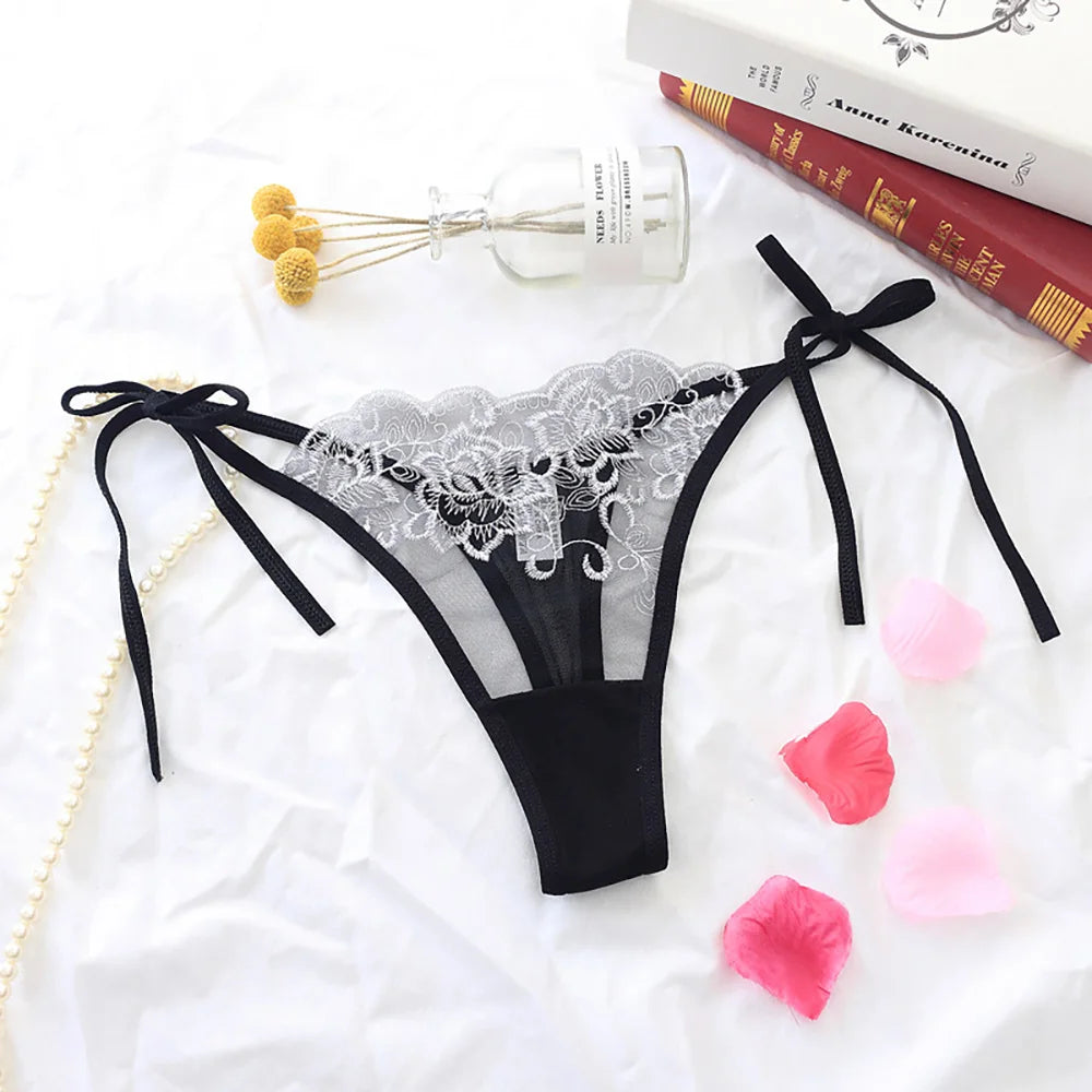 Women Sexy Underpant The embroidery lace Panties Girls Transparent bowknot Briefs Female printing Underwear fashion Lingerie