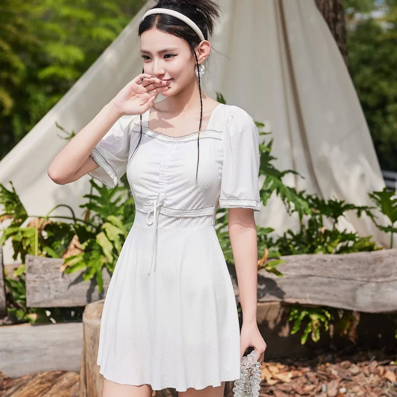 Women One-piece Swimsuits Conservatively Cover Flesh to Make Them Look Slimming and Big Breasts Sexy Soaking in Hot Springs