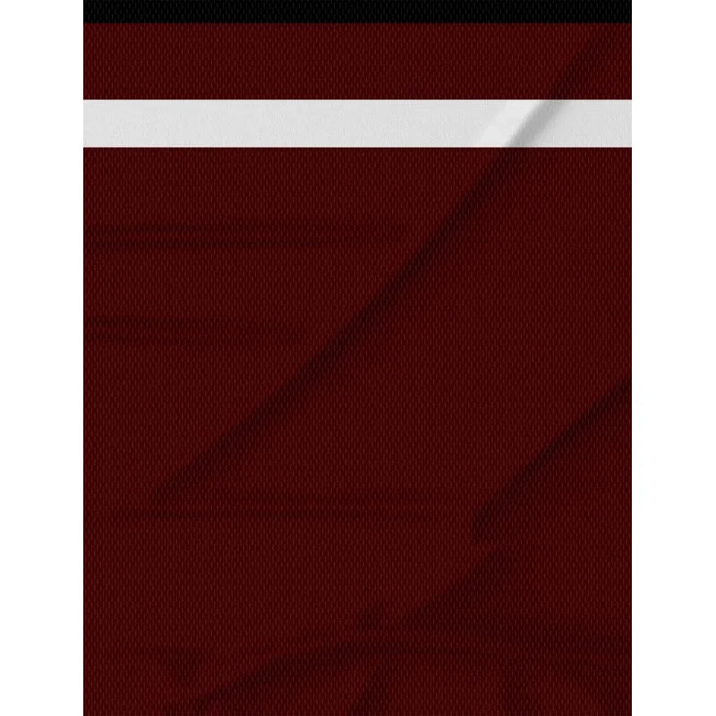 The men's polo shirt is a new summer fashion item. It is a casual and comfortable short-sleeved shirt with a logo print and coll