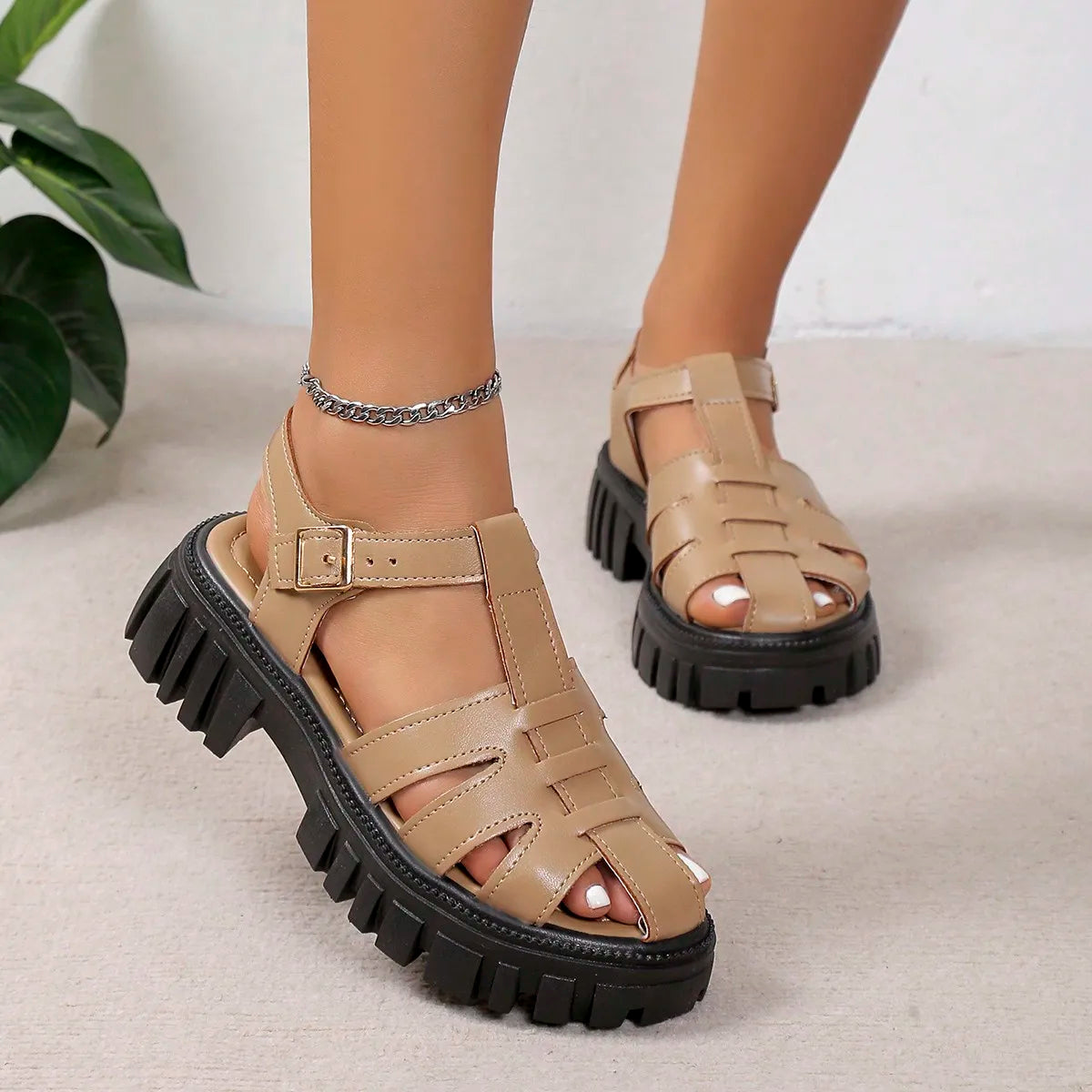 Women Flats Sandals 2024 New Summer Fashion Shoes for Women Casual Platform Strange Style Designer Sandals Zapatos De Mujer