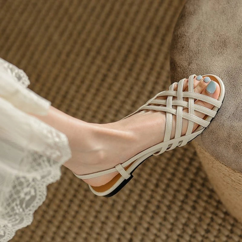 Women's Sandals Flats Casual Fashion Shoes Designer Dress Slippers New Comfort Walking Beach Flip Flops Elegant Female Slides