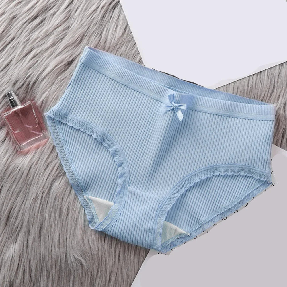 Discover the Comfort Women's Medium Rise Undergarment Designed With A Focus on Breathability & Ease of Movement