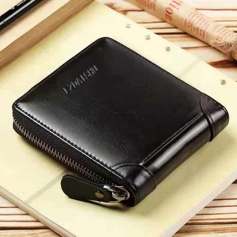 Men's and women's wallets are convenient to carry and can be stored in pocket bags or card holders. They are made of PU material