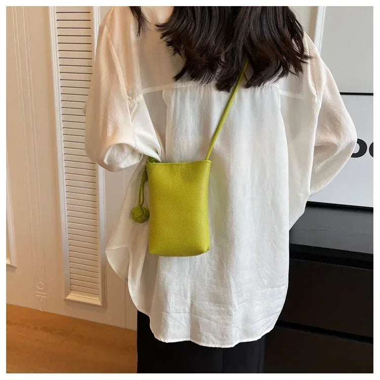 Women Handbags Female PU Leather Shoulder Bags Simple Large Capacity Crossbody Bags Portable Phone Purse Vacation Travel