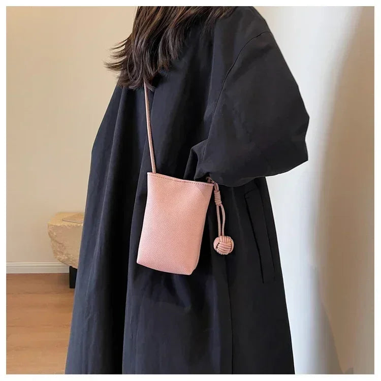 Women Handbags Female PU Leather Shoulder Bags Simple Large Capacity Crossbody Bags Portable Phone Purse Vacation Travel