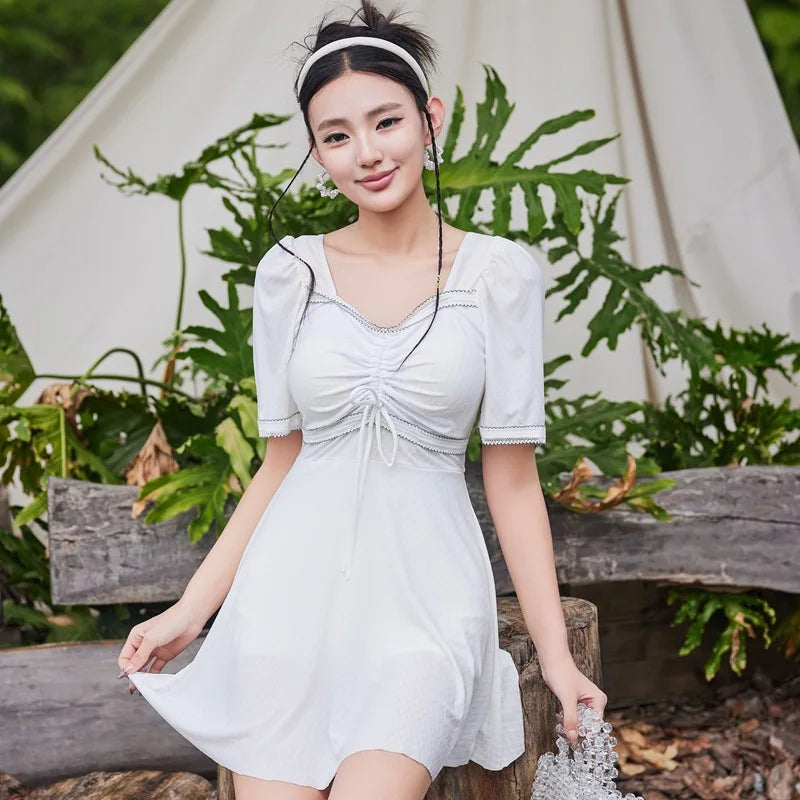 Women One-piece Swimsuits Conservatively Cover Flesh to Make Them Look Slimming and Big Breasts Sexy Soaking in Hot Springs