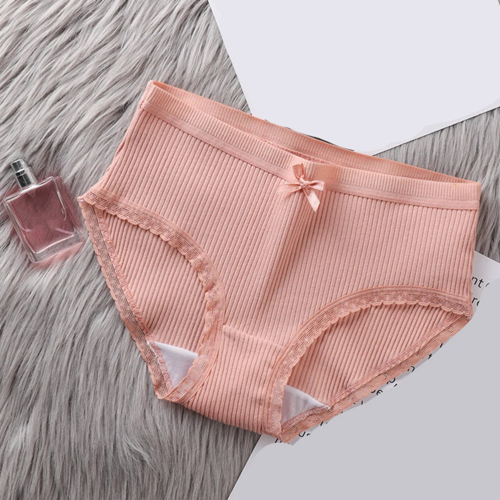 Discover the Comfort Women's Medium Rise Undergarment Designed With A Focus on Breathability & Ease of Movement