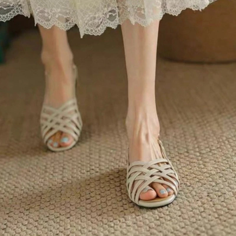 Women's Sandals Flats Casual Fashion Shoes Designer Dress Slippers New Comfort Walking Beach Flip Flops Elegant Female Slides