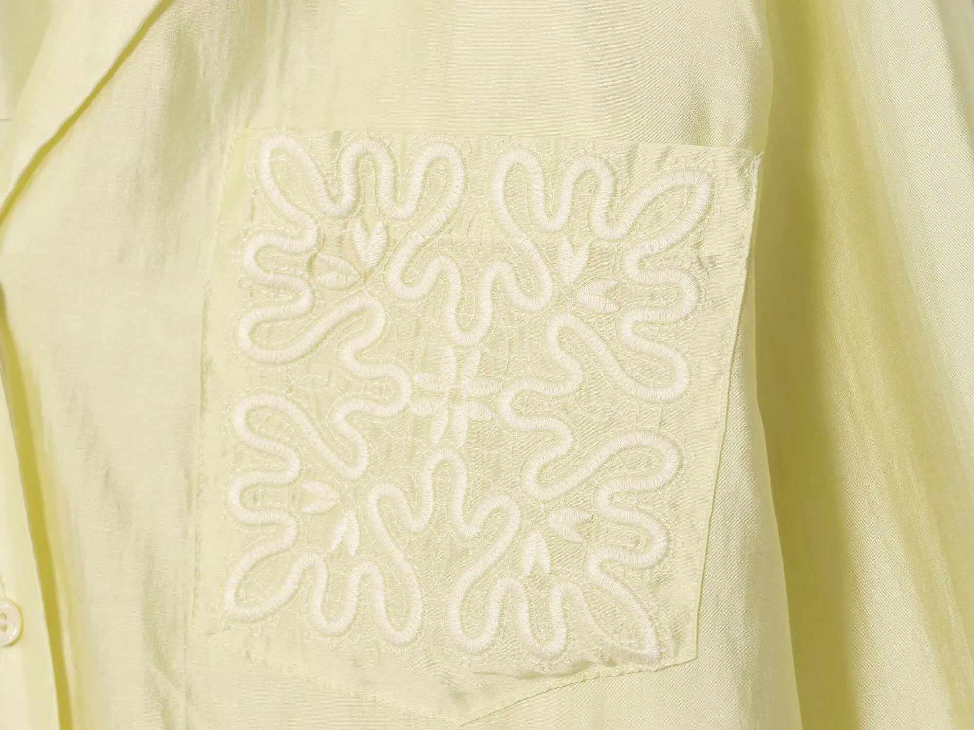 Women's Shirts Autumn 2025 New Fashion Office Shirts Women Chic Pocket Embroidery Retro Elegant Loose Young Blouses Street Tops