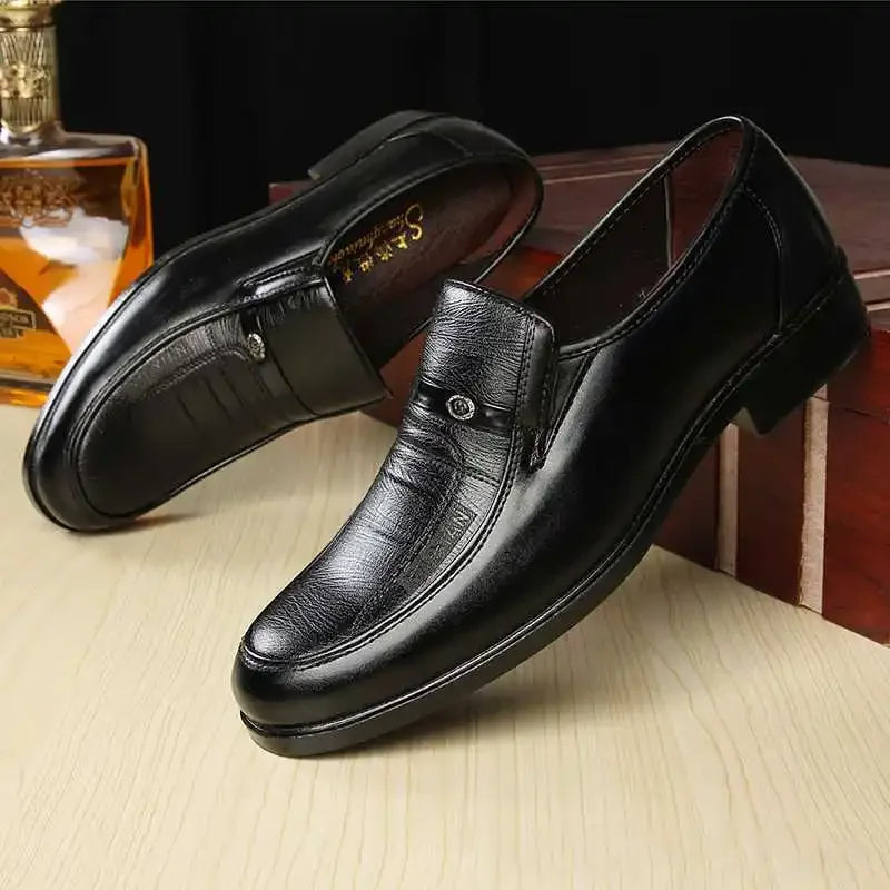 Men's Dress Shoes New Brand Men Business Leather Formal Flat Shoes for Work Office Men Round Shoe Breathable Party Wedding Shoes