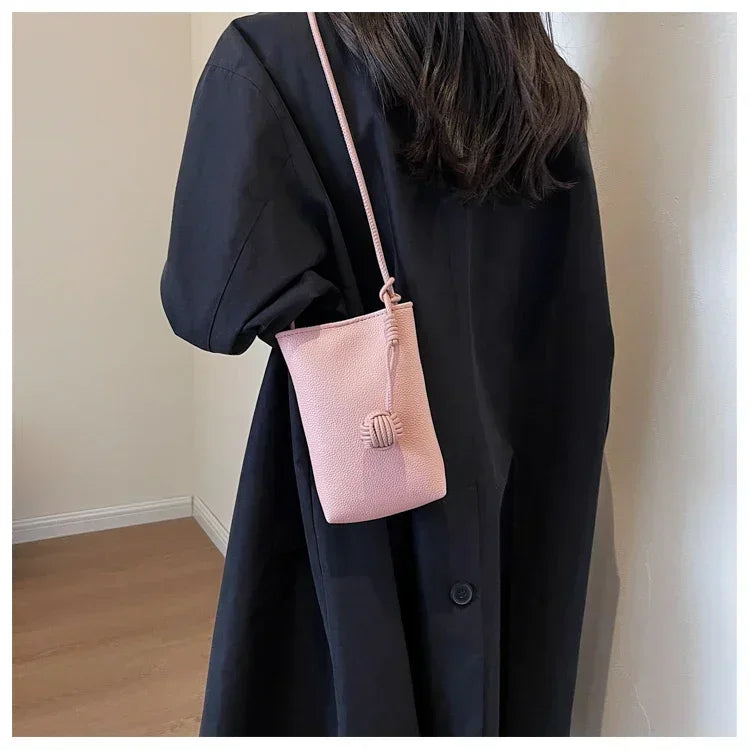 Women Handbags Female PU Leather Shoulder Bags Simple Large Capacity Crossbody Bags Portable Phone Purse Vacation Travel