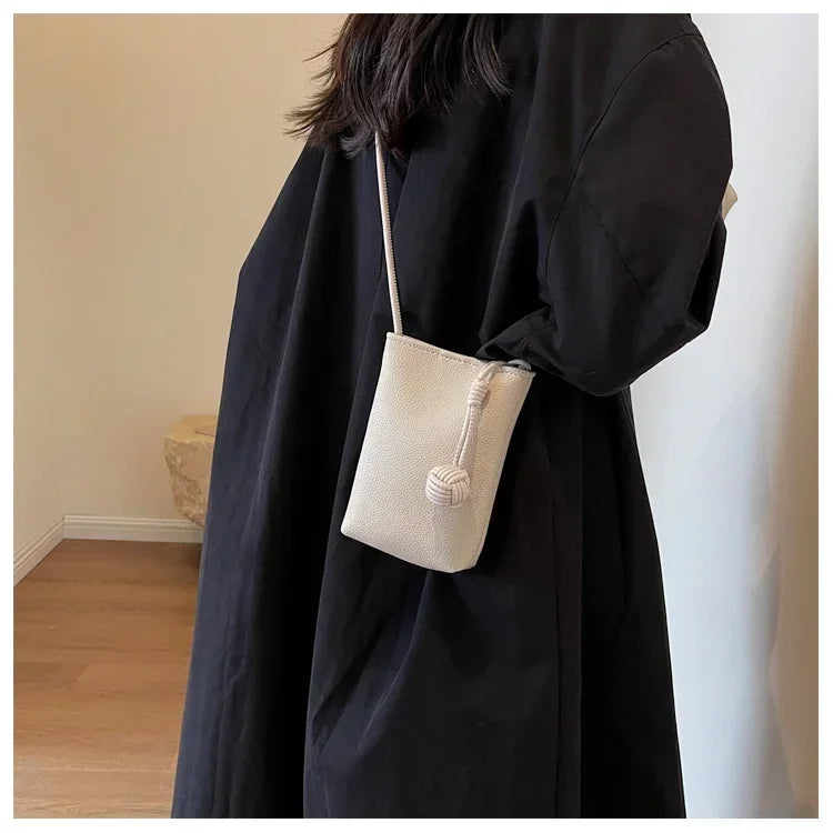 Women Handbags Female PU Leather Shoulder Bags Simple Large Capacity Crossbody Bags Portable Phone Purse Vacation Travel