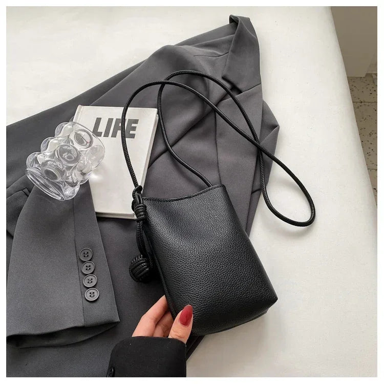 Women Handbags Female PU Leather Shoulder Bags Simple Large Capacity Crossbody Bags Portable Phone Purse Vacation Travel