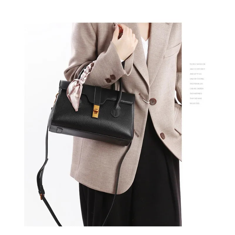 Fashionable and minimalist handbag for women, 2025 high-end crossbody bag, large capacity commuting handbag for women