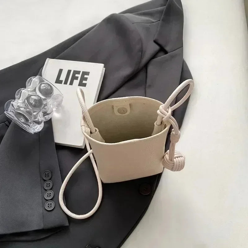 Women Handbags Female PU Leather Shoulder Bags Simple Large Capacity Crossbody Bags Portable Phone Purse Vacation Travel