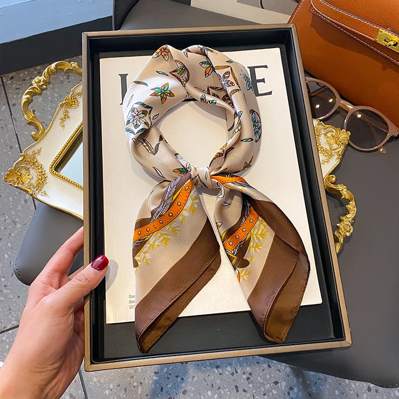 Silk scarf women's 2025 spring and summer new fashion high-end sense retro neck small square scarf accessories