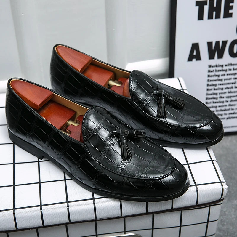 Wedding Shoes For Men Slip On Loafers Trend Tassels Leather Shoes Male Men’s Dress Shoes Business Shoes Men British Style Formal
