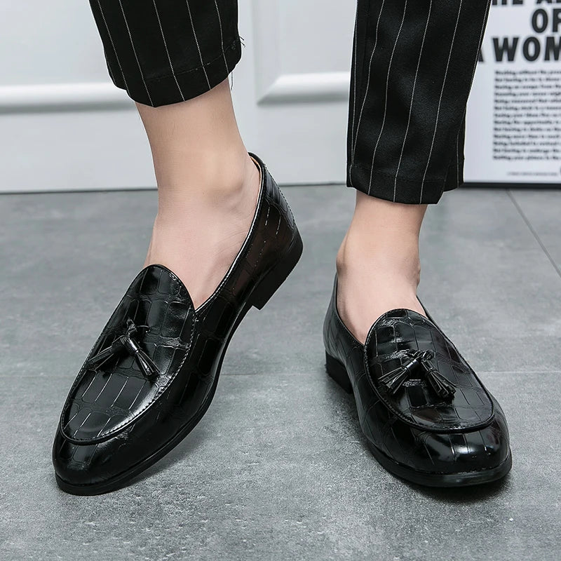 Wedding Shoes For Men Slip On Loafers Trend Tassels Leather Shoes Male Men’s Dress Shoes Business Shoes Men British Style Formal