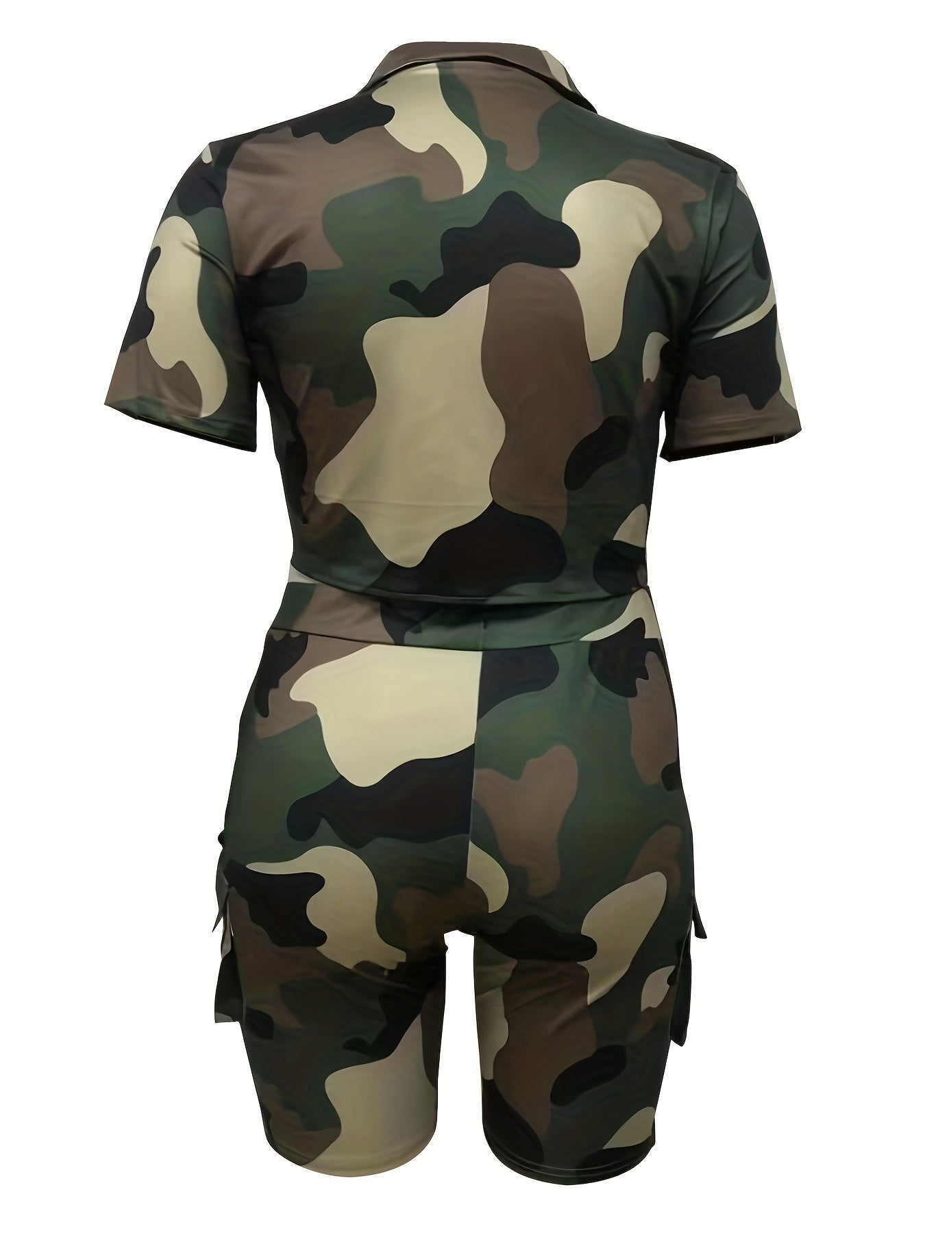 Plus Size Casual Outfits Set, Women's Plus Camo Print Short Sleeve Lapel Collar Button Up Crop Top & Shorts With Flap Pockets Outfits Two Piece Set