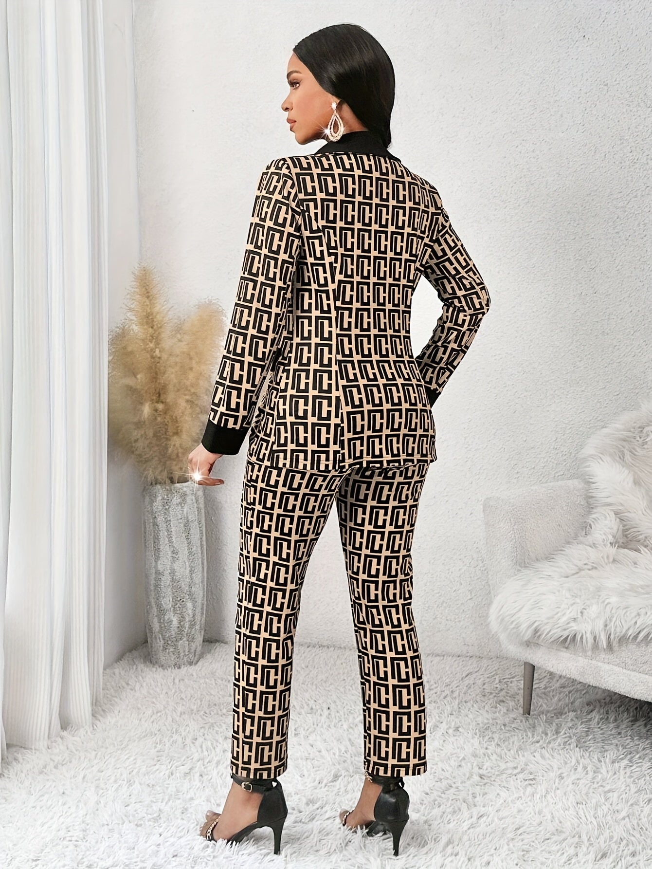 Women's Suit Set with Plaid Print and Black Collar Jacket, Pants - Autumn/Winter Work & Party Outfit, Two Piece Suits for Women, Suits for Women, Trouser Suits for Women, Formal Attire, Office Wear, Stylish Suitcase, Durable