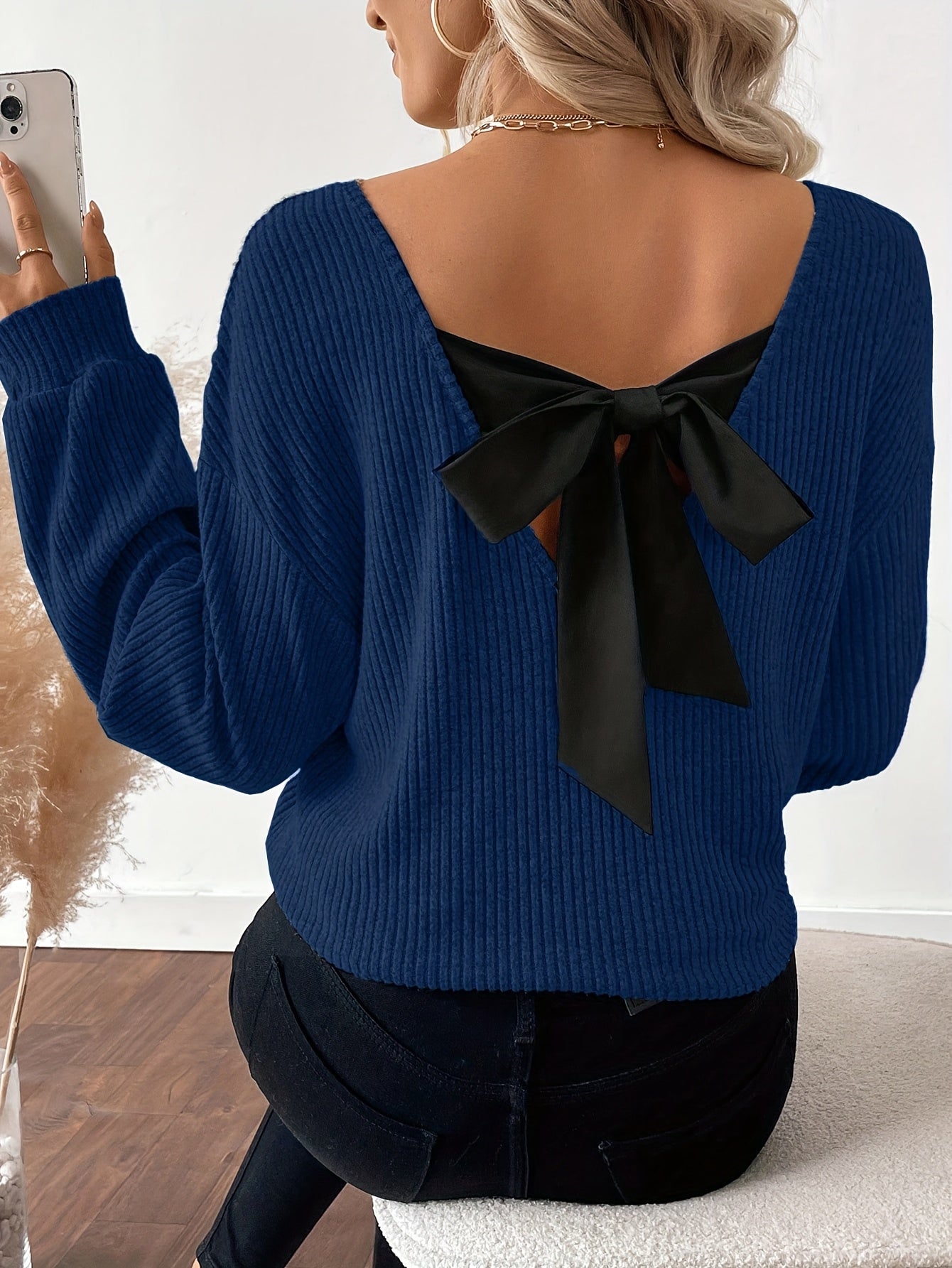Women'S Elegant V-Neck Long Sleeve T-Shirt with Back Bow Detail - Soft Pink Ribbed Top, Black Bow Accent, Casual Chic Style for Spring/Fall, Ladies T Shirts, Women Elegant Winter Knitwear With Coloured Stone, Women Elegant Wi