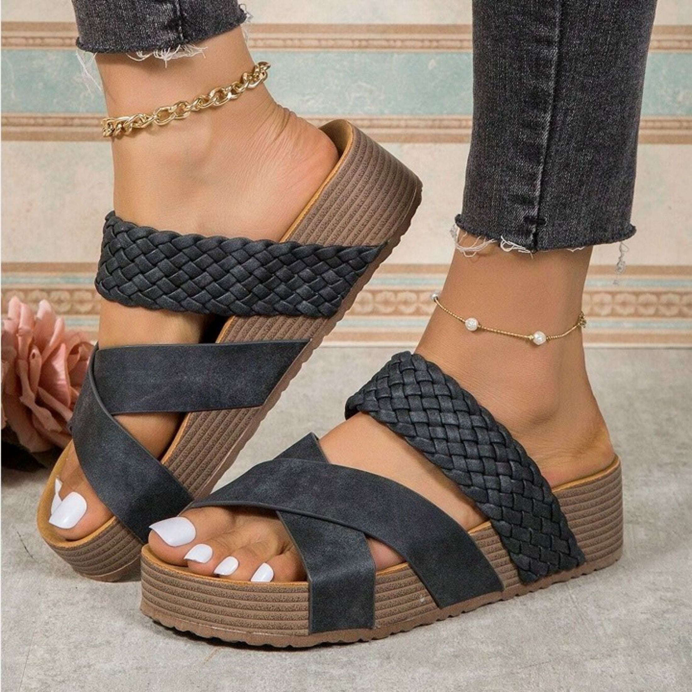 Women Sandals New Thick Bottom Braided Cross Casual Solid Color Slippers Beach Sandals
