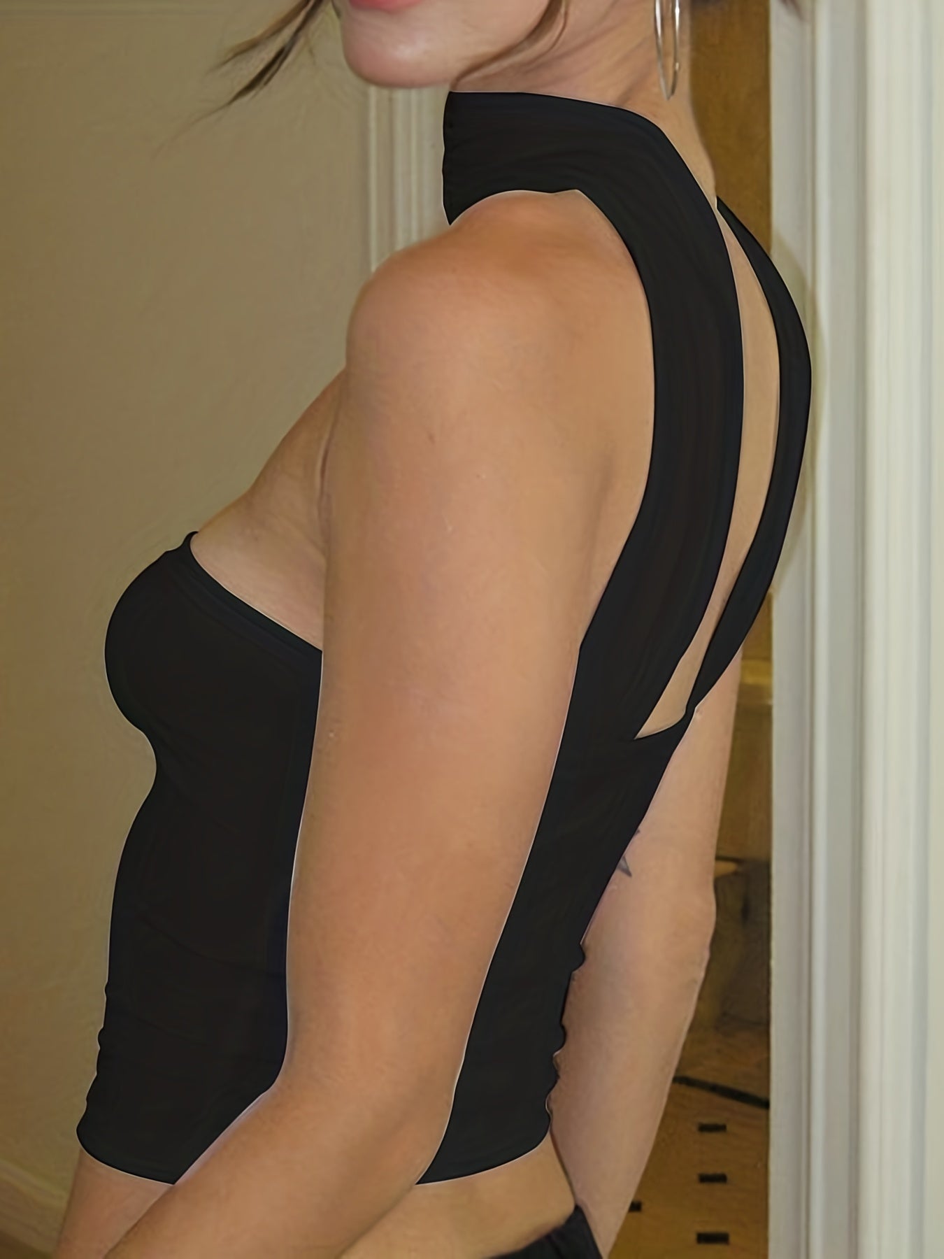 Sexy Ruched Halter Crop Top - Sleek Sleeveless Design, Body-Hugging Fit, Comfortable Wear, Women's Fashion Clothing for Summer and Party Occasions